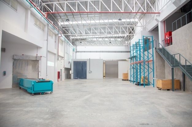warehouse fitout in dubai